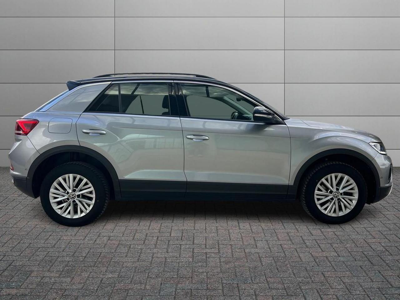 VOLKSWAGEN T-Roc - immagine 3